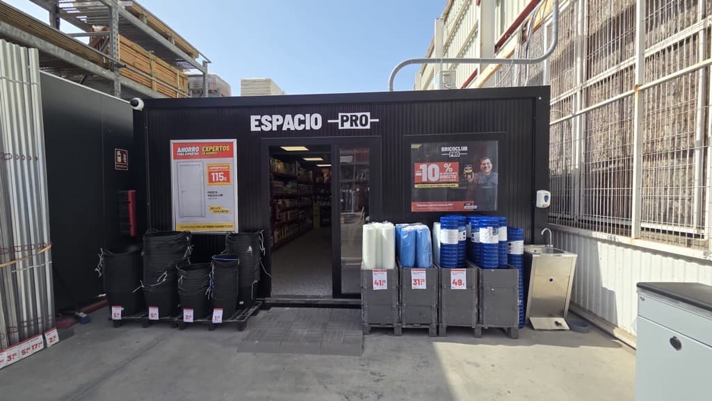 Brico Depôt impulsa la experiencia del profesional con nuevos espacios PRO en el exterior de sus tiendas