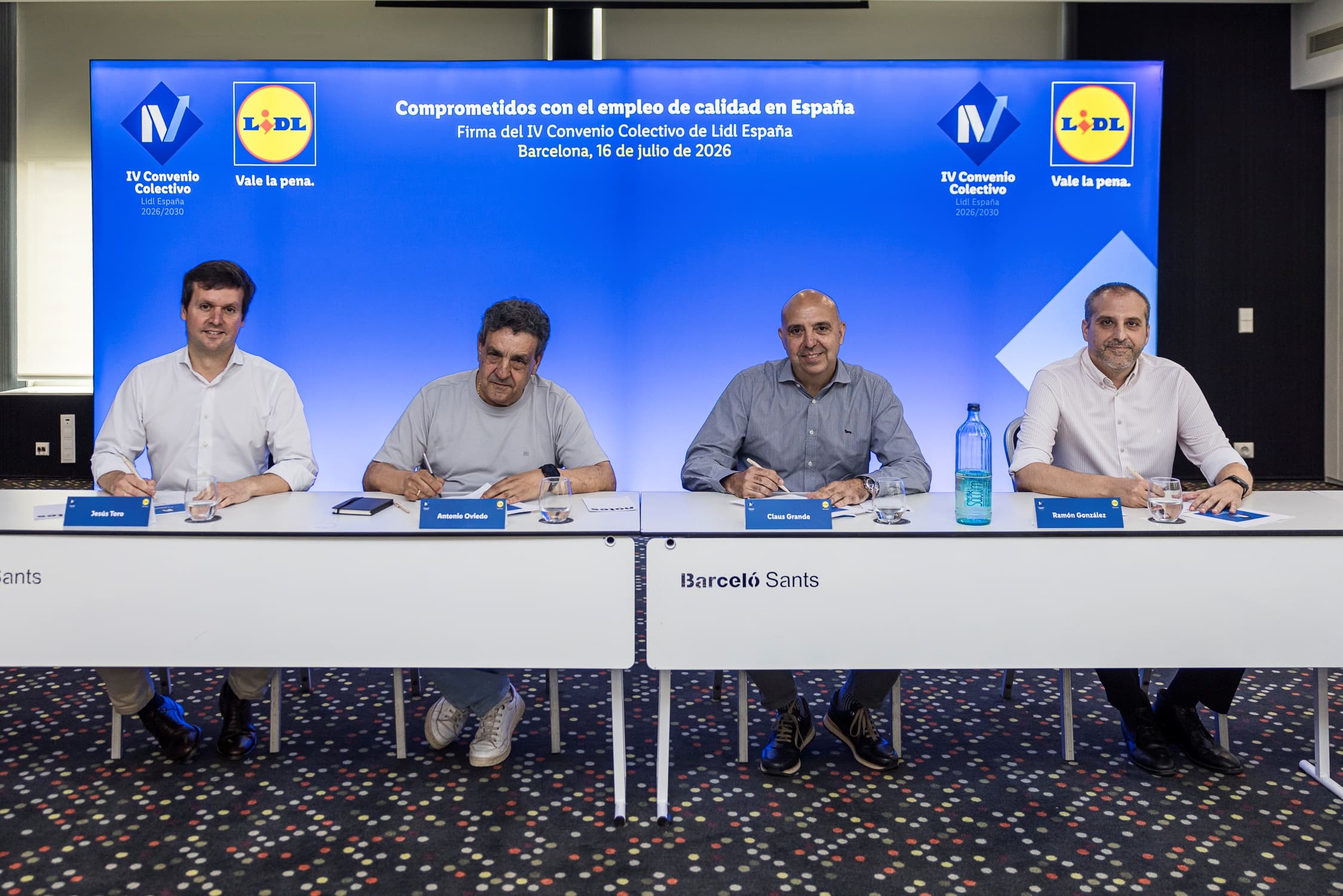 Lidl firma su IV Convenio Colectivo con una inversión histórica de 280 M€ y subidas salariales garantizadas del 15% hasta 2030