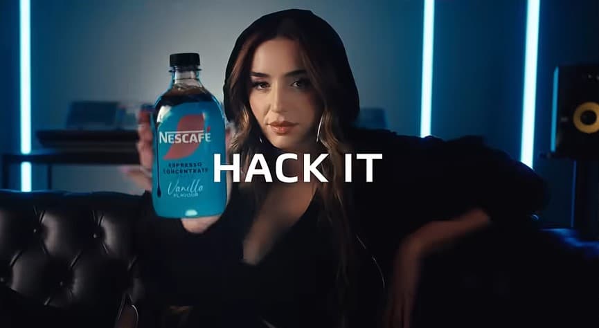 “Hack it!”, Lola Índigo lleva su creatividad al café frío con NESCAFÉ Espresso Concentrate