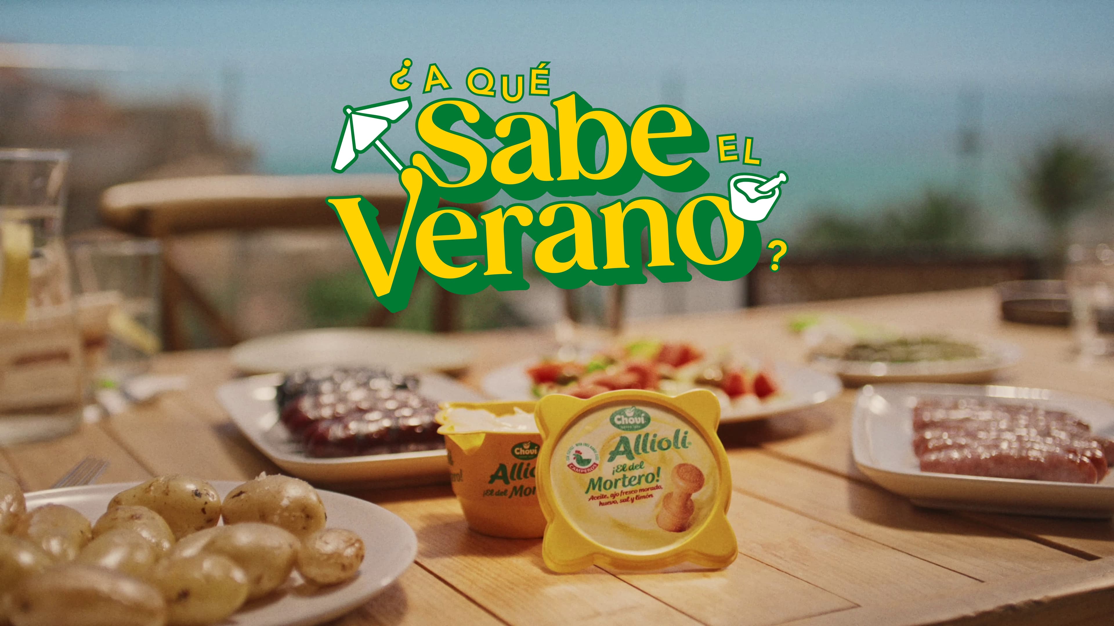 Choví lanza su campaña más veraniega con la aparición estelar de Los del Río