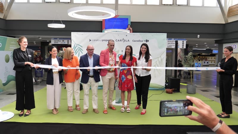 El Centro Comercial El Paseo celebra su reinauguración