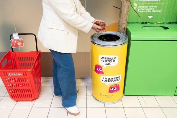 EROSKI y Circularcaps firman un acuerdo para impulsar el reciclaje de cápsulas de café
