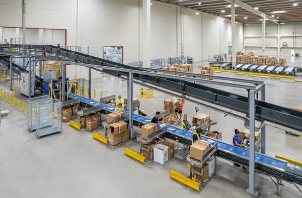 Cainiao lanza su servicio de entrega al día siguiente por dos euros en los países de la Unión Europea y amplía su operación en España