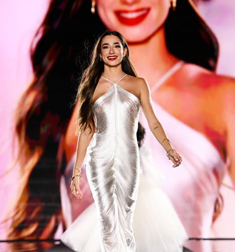 Lola Lolita, Digital Brand Ambassador de L'Oréal Paris, desfiló su valía en la séptima edición de Le Défilé