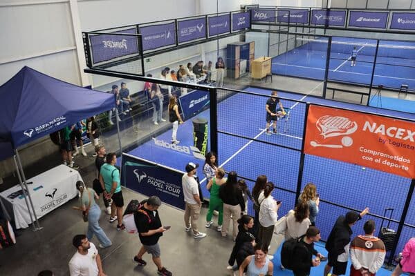 NACEX y Rafa Nadal Academy firman un acuerdo de colaboración para promover el deporte