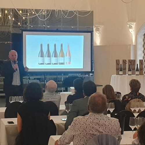 Bodegas Marco Real presenta sus nuevos vinos Finca La Pared Rosé y Chardonnay