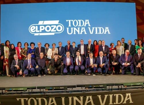 eLPOZO Alimentación rinde homenaje a sus empleados con los ‘Premios Toda una Vida’