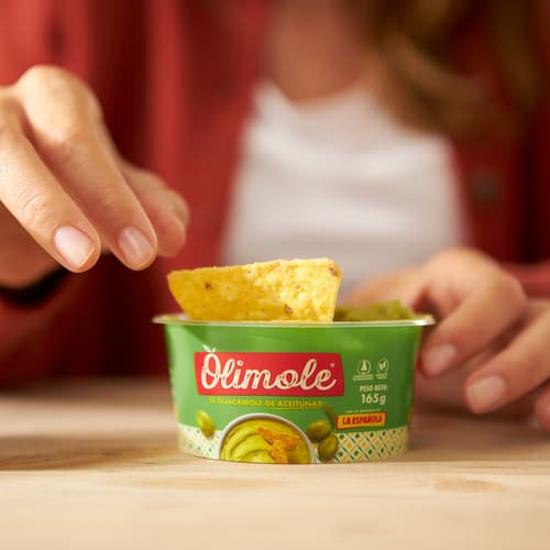 La Española lanza Olimole, el primer guacamole de aceitunas