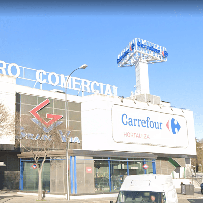 Mowi presenta una tienda efímera con sus productos de salmón noruego en el supermercado Carrefour de Hortaleza