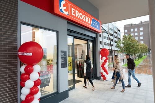 EROSKI inaugura un supermercado en Vitoria-Gasteiz apostando por una experiencia de compra moderna según las nuevas tendencias de consumo