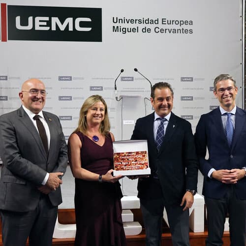 Los valores familiares de Dehesa de los Canónigos protagonizan el premio Fundación UEMC 2024 a ‘Toda una vida dedicada al mundo del vino’