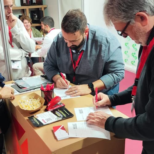 Inauguración oficial de MEAT XPERIENCE. Los profesionales de los comercios especializados de la carne ya cuentan con una feria que les representa