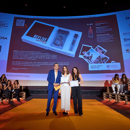 Hinojosa refuerza su compromiso con los futuros profesionales en los Premios Nacionales de Envase