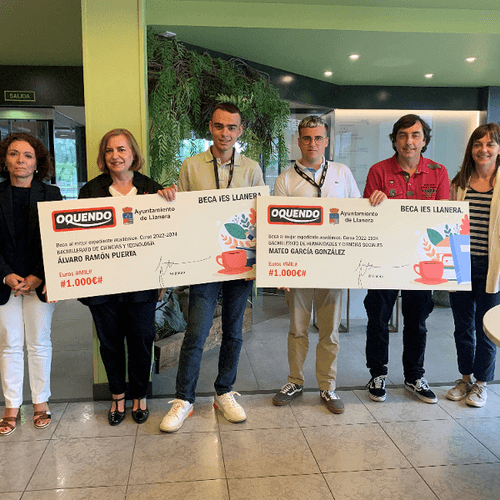 Cafés Oquendo y el Ayuntamiento de Llanera entregan una beca a los alumnos con mejor expediente del IES de la localidad