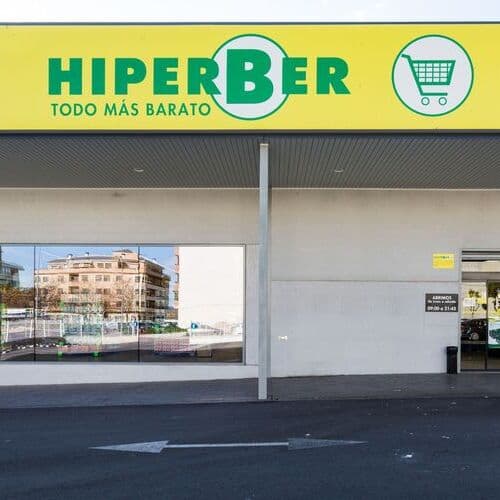 Hiperber dona 15.000 euros en productos de primera necesidad y habilita carros solidarios para apoyar a los afectados por la DANA en Valencia