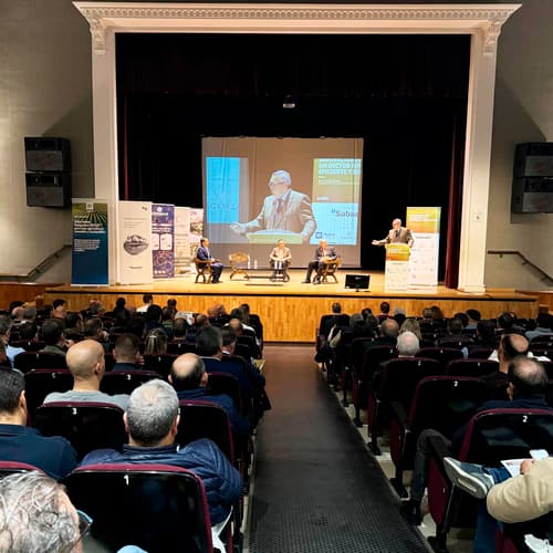 El VIII Fórum Almendro & Pistacho reúne en Toledo a más de 200 profesionales del sector de los frutos secos