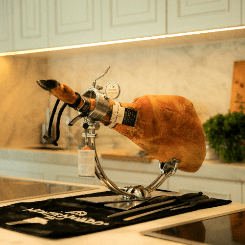 Maridaje inesperado de Monte Nevado: un viaje sensorial a través de la fusión del jamón con frutas exóticas