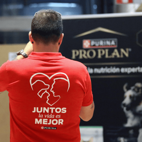 PURINA y el Ayuntamiento de La Coruña organizaron las I Jornadas URBANDOG Coruña, para impulsar la adopción responsable y bienestar de las mascotas en la ciudad