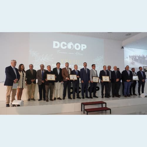 El consejero andaluz de Agricultura entrega los XXVIII Premios Dcoop a la Calidad del Aceite de Oliva