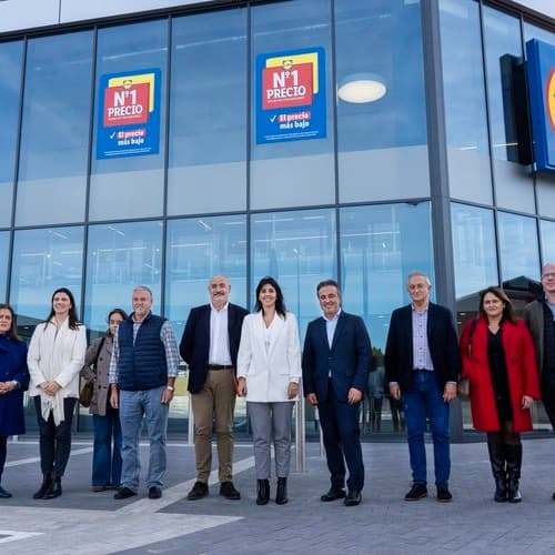 Lidl inaugura su primera tienda en Camargo, con una inversión superior a 6 M€ y la creación de 32 nuevos empleos