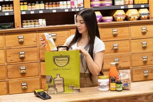 Herbolario Navarro afianza su nueva línea de delivery y espera facturar más de 700.000€ a través de su alianza con Glovo