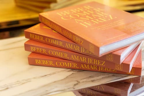 Haz de esta Navidad una experiencia gourmet con Beber, Comer, Amar Jerez