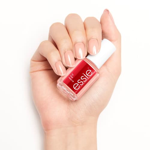 Descubre el nuevo tratamiento de Essie To The Rescue para uñas dañadas por gel UV
