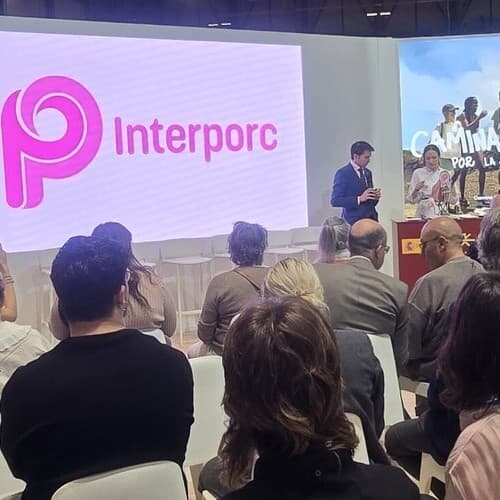 INTERPORC promociona en FITUR las cualidades sensitivas y nutricionales del jamón de capa blanca