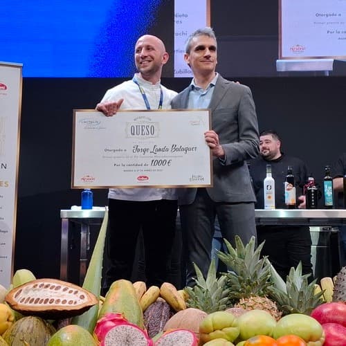 Jorge Landa del restaurante La Era de los Nogales de Sardas, Huesca, vencedor de la XV edición del concurso Bocados con Queso de Madrid Fusión 2025