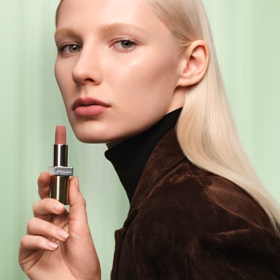 Prada Beauty presenta Prada Monochrome Brown