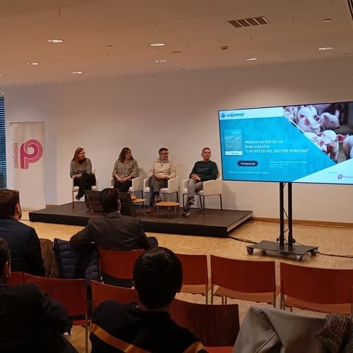 Los éxitos logrados en sostenibilidad centran el debate en la presentación en Lleida de ‘Los retos del sector porcino en España’