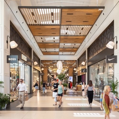 Las ventas de marcas de VIA Outlets aumentaron un 6,8% en 2024, alcanzando un nuevo máximo de 1.450 millones de euros