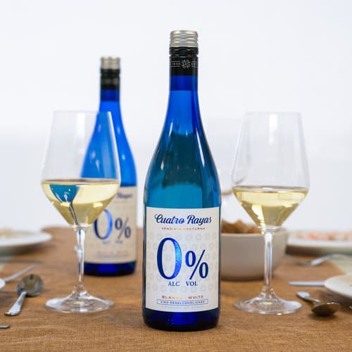 ‘Cuatro Rayas Vendimia Nocturna 0%’: el primer vino sin alcohol que merece la pena gracias a su carácter 100% verdejo