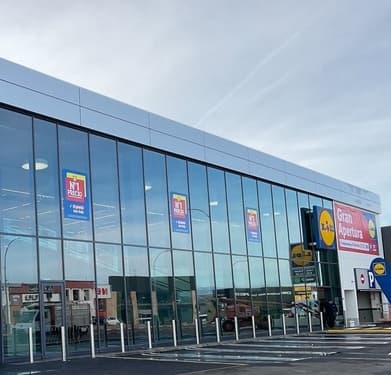 Lidl abre una nueva tienda en Villares de la Reina tras invertir 6,1 M€, reforzando su presencia en Salamanca