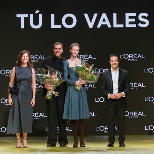 Mans y Andrea Gutiérrez ganadores de los premios L'Oréal Paris a Mejor Colección y Mejor Modelo