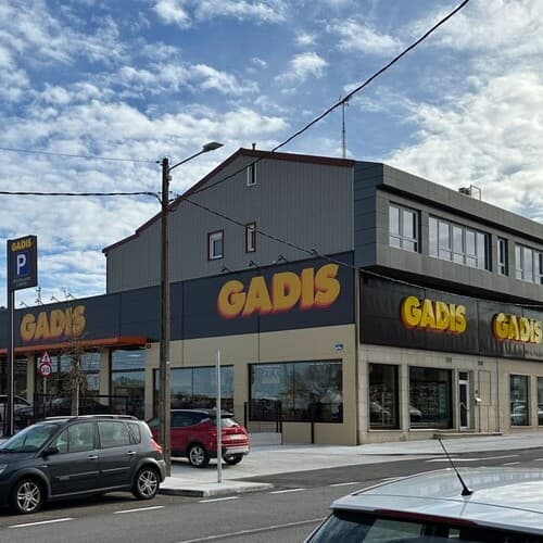 GADIS estrena un moderno supermercado en la localidad coruñesa de Vimianzo