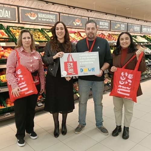 Autoservicios Familia pone a disposición de sus clientes bolsas reutilizables con fin social