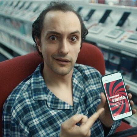 MediaMarkt rompe los límites entre lo físico y lo online en su nueva campaña “Tienes que vivirlo”