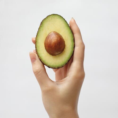 El Aguacate: el aliado nutricional para la salud hormonal femenina según una nutricionista