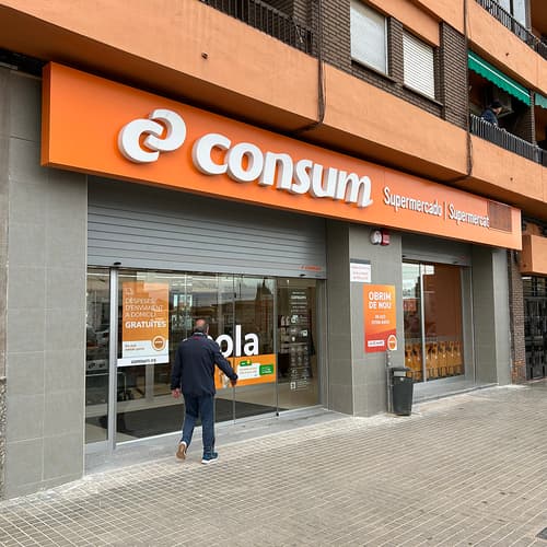 Consum refuerza la reconstrucción de las tiendas afectadas por la dana con 35 millones de inversión