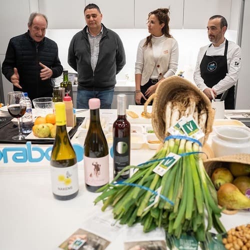 Caprabo y la Federació Catalana DOP-IGP celebran la Jornada Gastronómica de la IGP Calçot de Valls