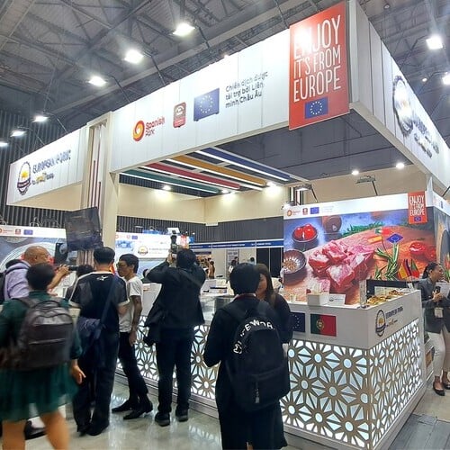 INTERPORC impulsa el prestigio del porcino de capa blanca en la feria líder de Vietnam