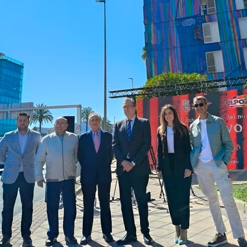 eLPOZO ExtraTiernos rinde homenaje al negocio tradicional y al relevo generacional con un gran mural urbano