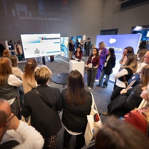 Equilibrando la presencia online con la interacción humana: un 70% de los consumidores aún prefieren la tienda física
