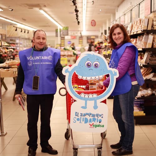 Vegalsa-Eroski y sus clientes donan más de 110.000 kilos de productos y más de 22.000 euros a los Bancos de Alimentos