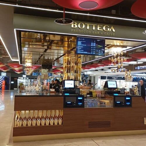 La familia Bottega aterriza en la T4 su primer Prosecco Bar & Caffè español de la mano de Airfoods