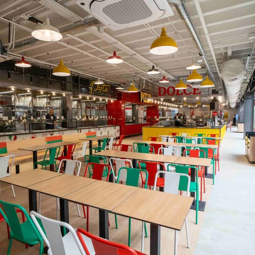Muerde la Pasta abre su primer restaurante de 2025 en el Centro Comercial Los Fresnos de Gijón, estrenando nueva imagen