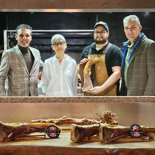 Récord Mundial: Cárnicas Lyo presenta en Milán el buey madurado más longevo del mundo con 2005 días
