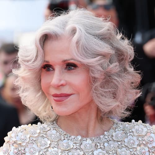 Estos son los beauty looks firmados por L'Oréal Paris de Simone Ashley y Jane Fonda en la clausura del Festival de Cannes
