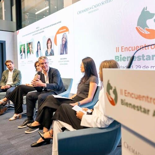 El Grupo IskayPet y Cremades & Calvo-Sotelo organizan el II Encuentro Sociedad–Bienestar Animal para analizar el impacto y los retos de la nueva regulación de animales de compañía